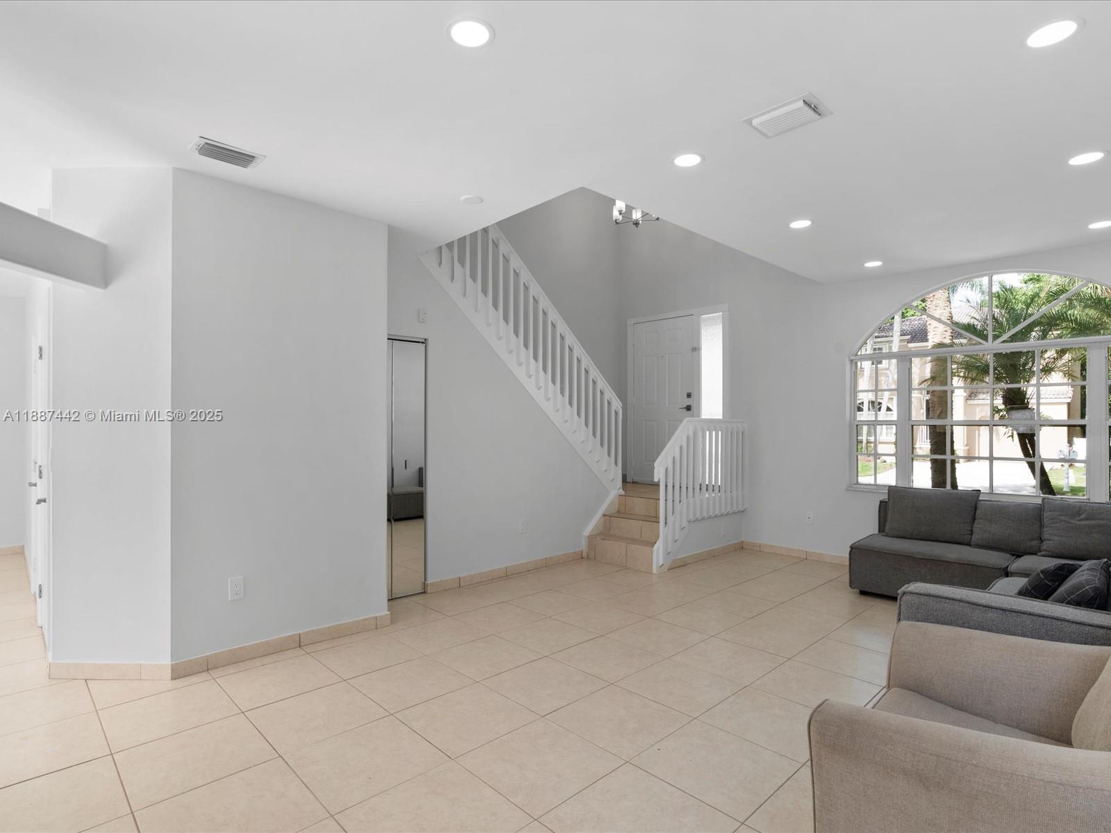RAMBLEWOOD SOUTH - Residential