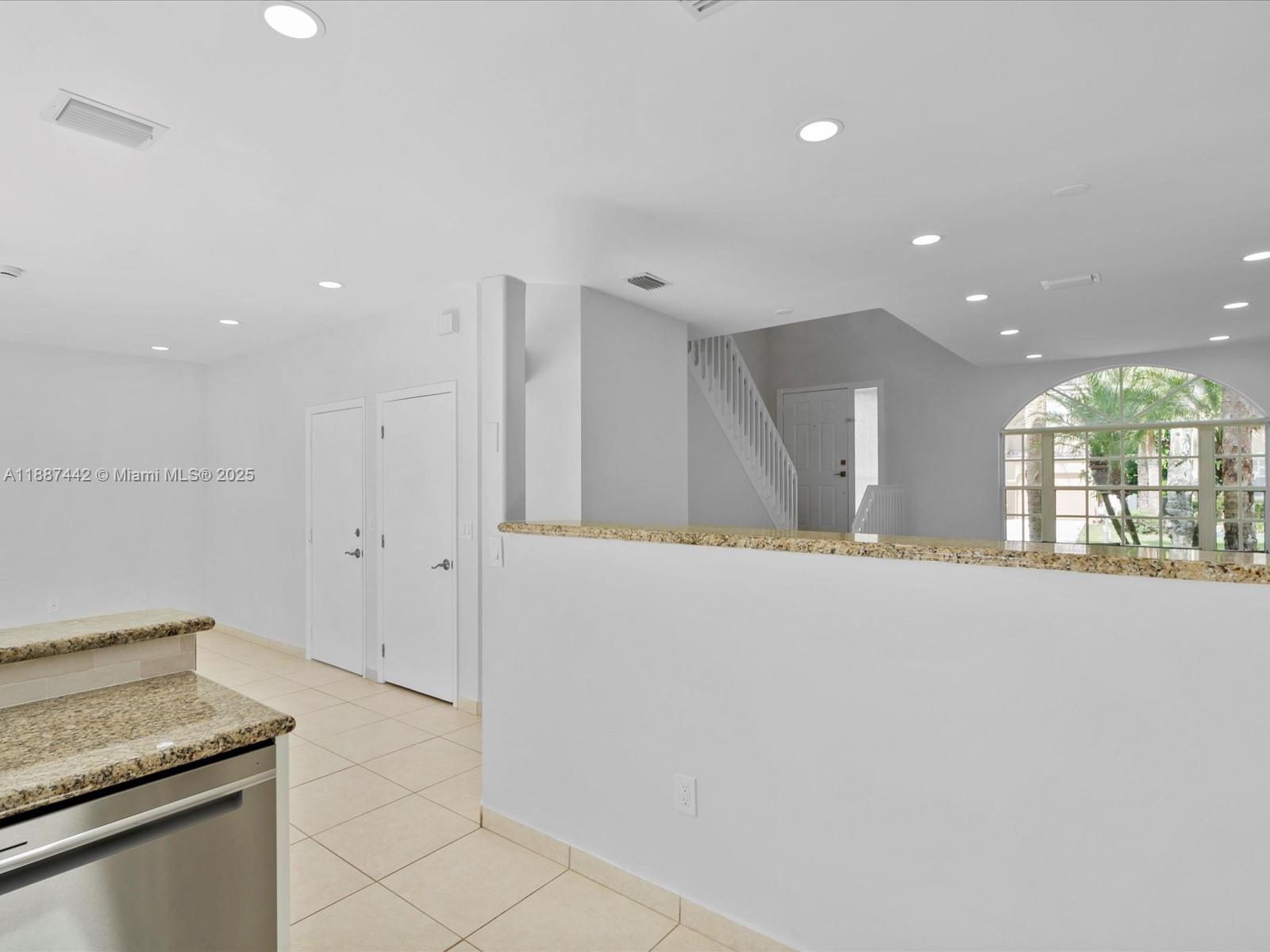 RAMBLEWOOD SOUTH - Residential