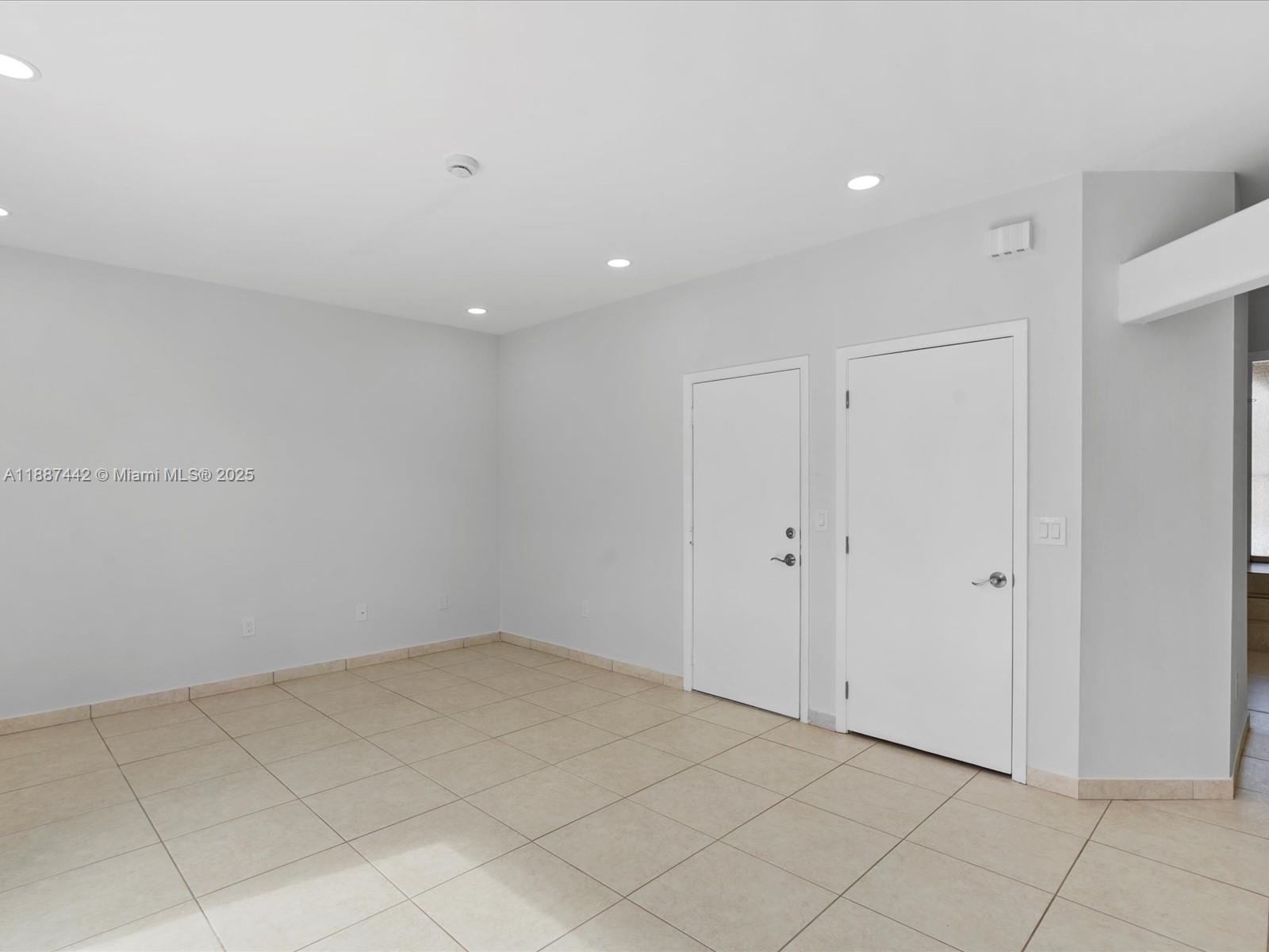 RAMBLEWOOD SOUTH - Residential