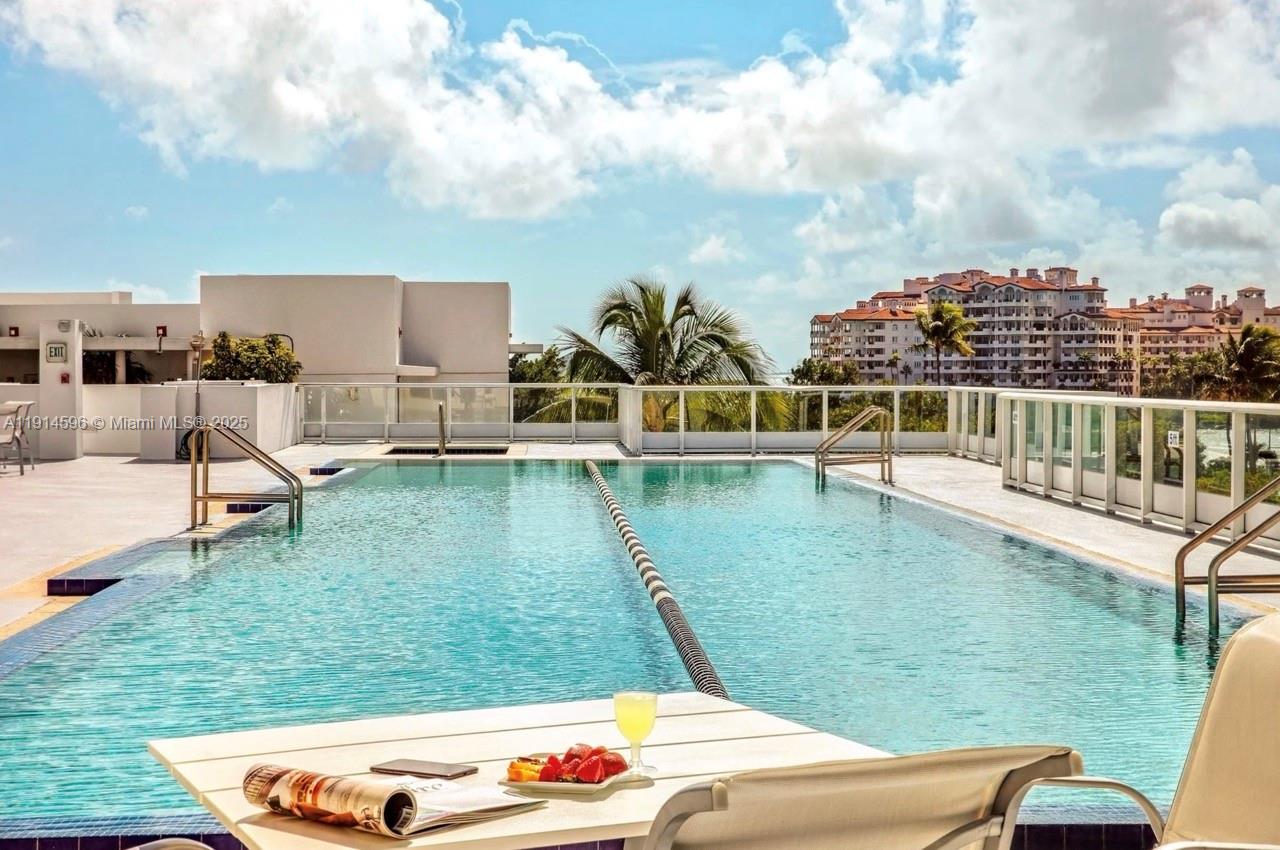 CONTINUUM ON SOUTH BEACH - Residential Lease