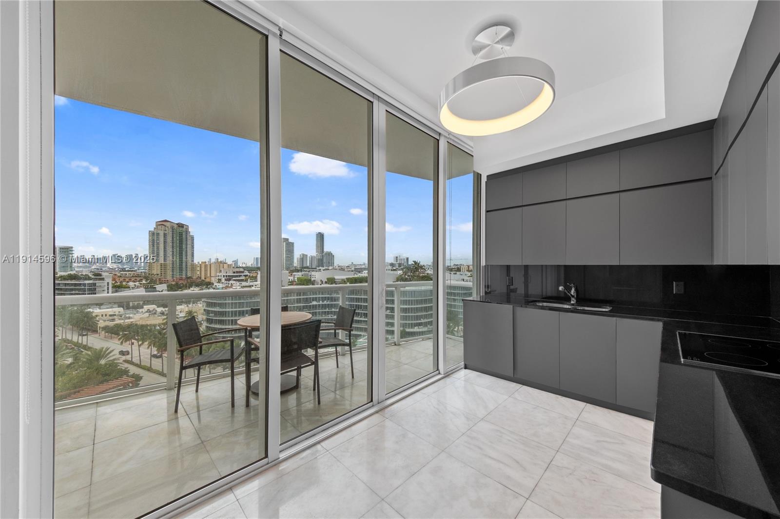 CONTINUUM ON SOUTH BEACH - Residential Lease