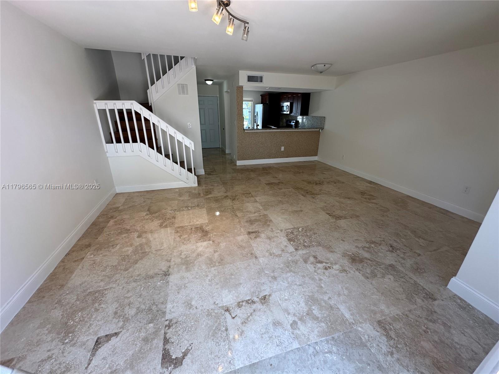 878 Crystal Lake Dr