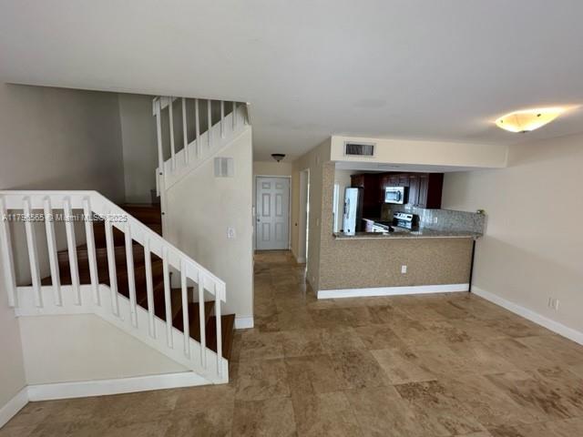 878 Crystal Lake Dr
