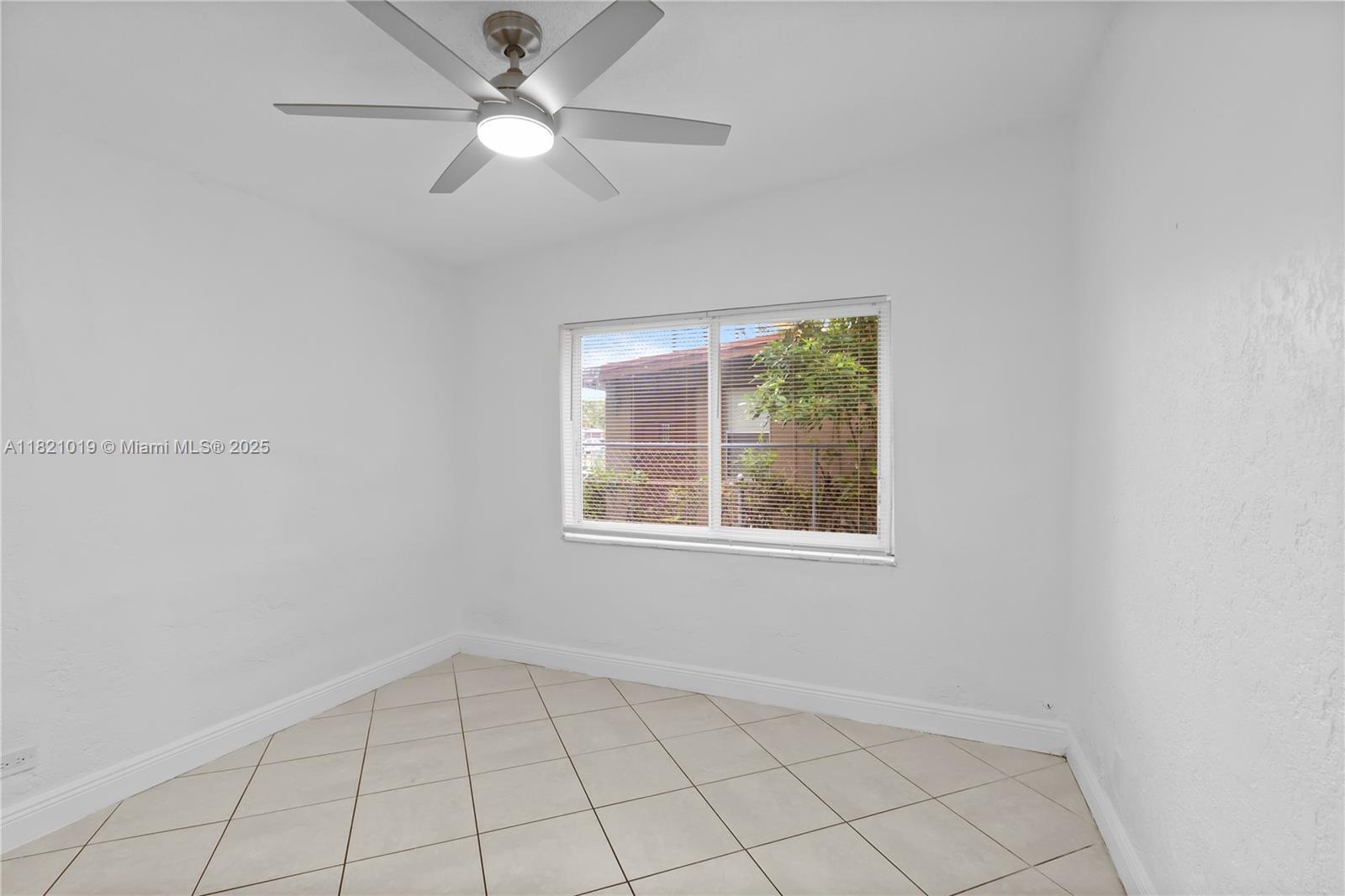 RIVER BEND - Residential