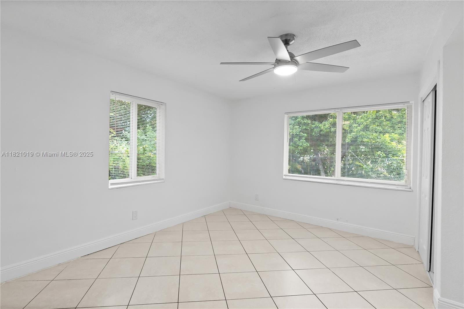 RIVER BEND - Residential