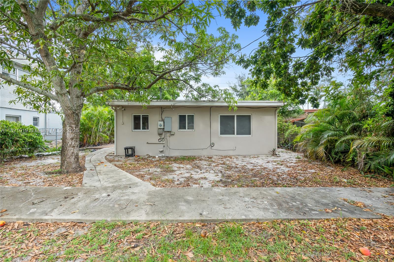 RIVER BEND - Residential