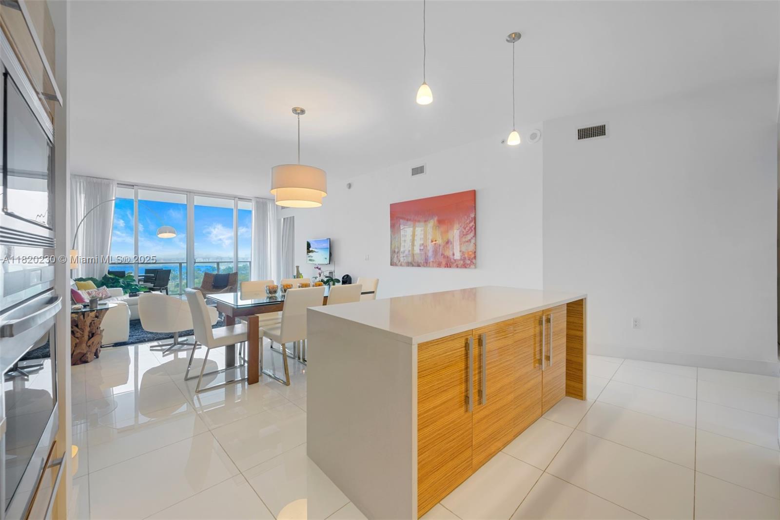 2020 N Bayshore Dr 803