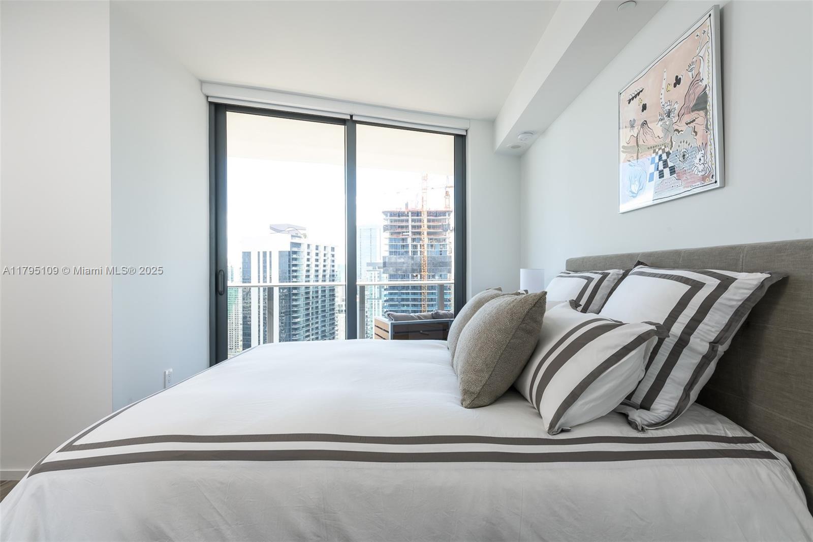 801 SMA RESIDENCES CONDO - Residential