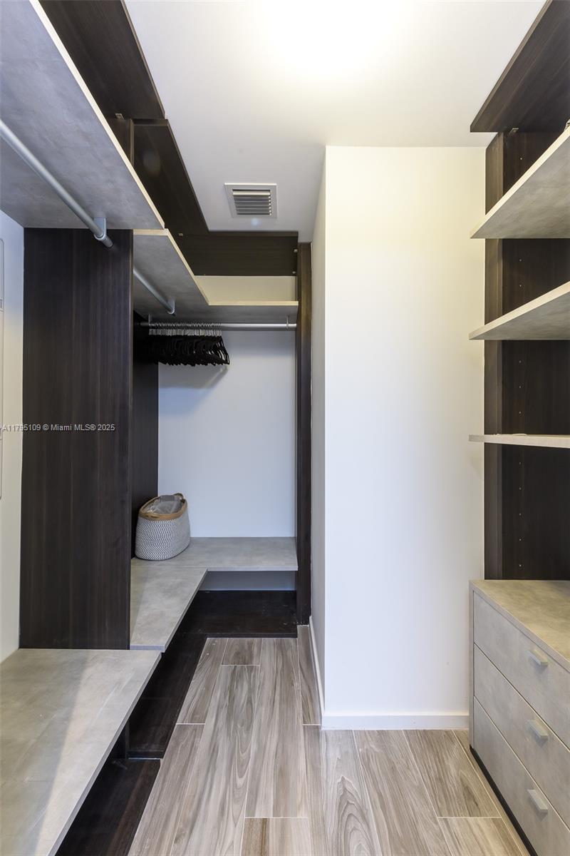 801 SMA RESIDENCES CONDO - Residential