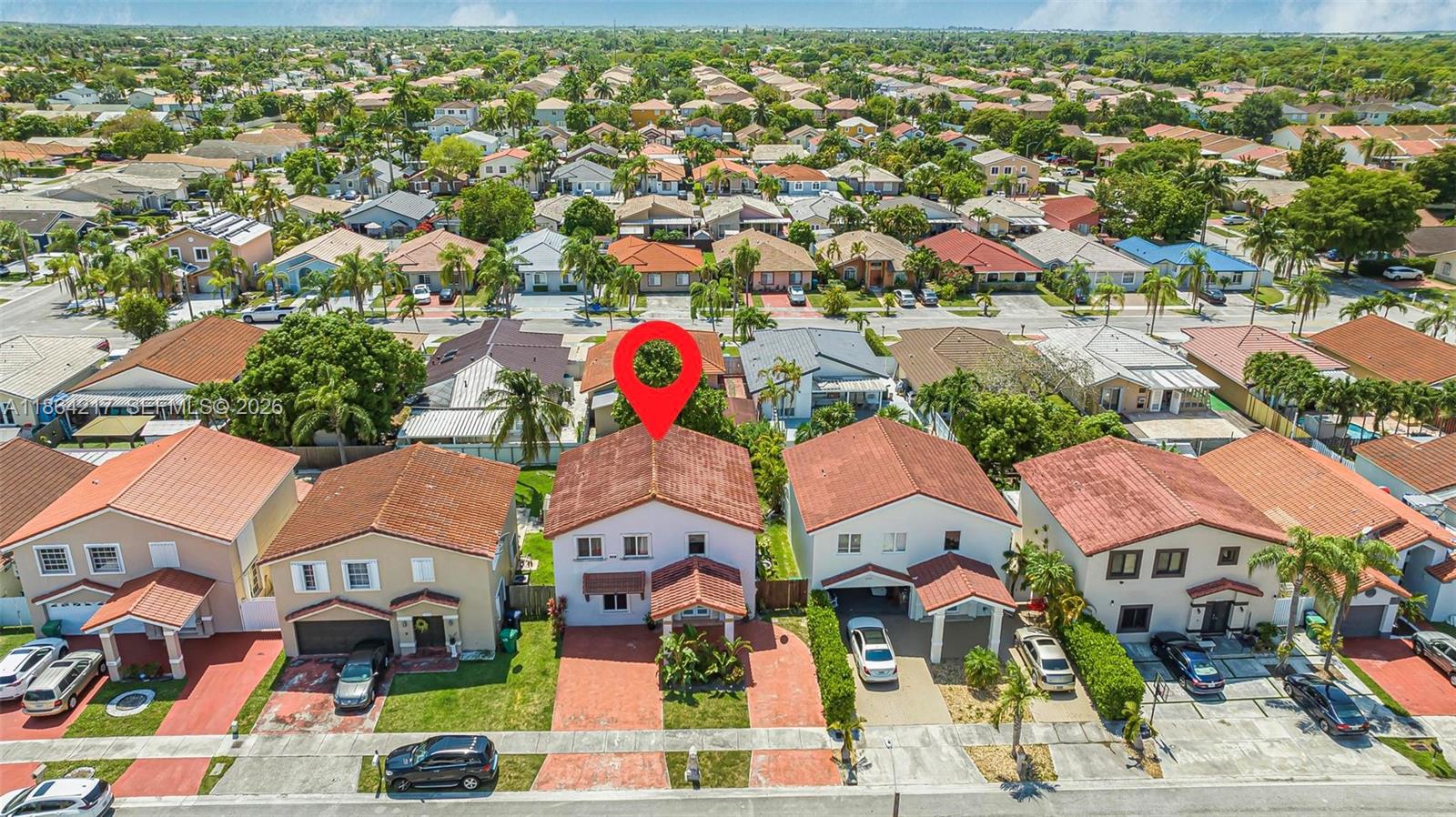 ROGER HOMES - Residential