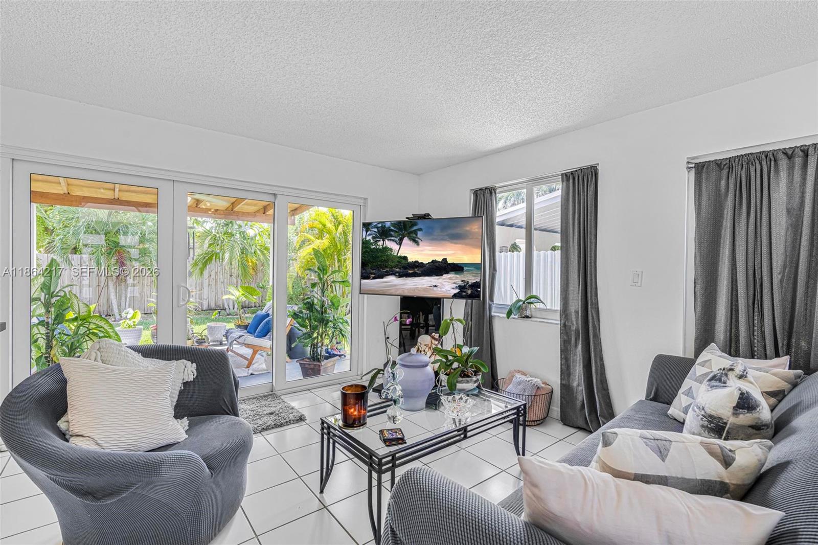 ROGER HOMES - Residential