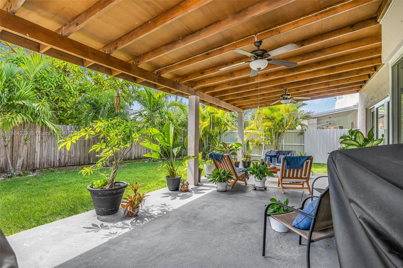 ROGER HOMES - Residential