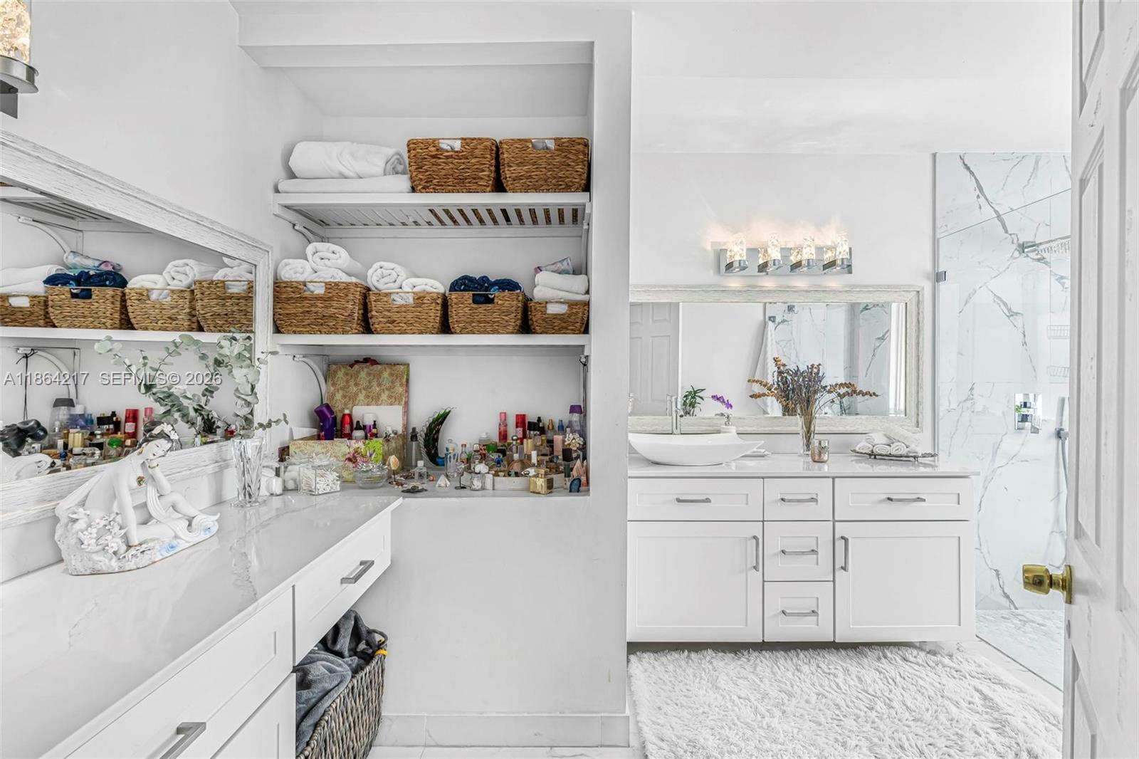 ROGER HOMES - Residential