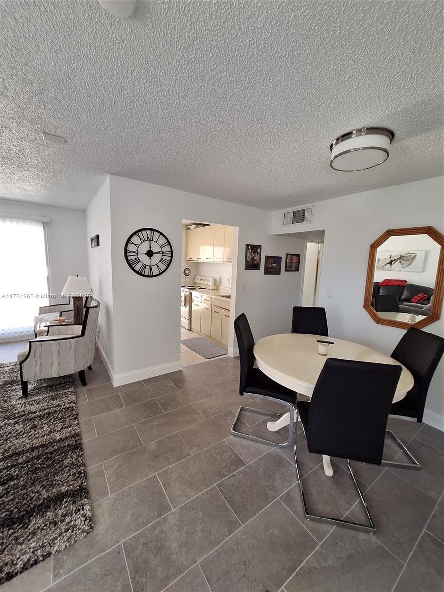 REGENCY MANOR CONDO - Residential