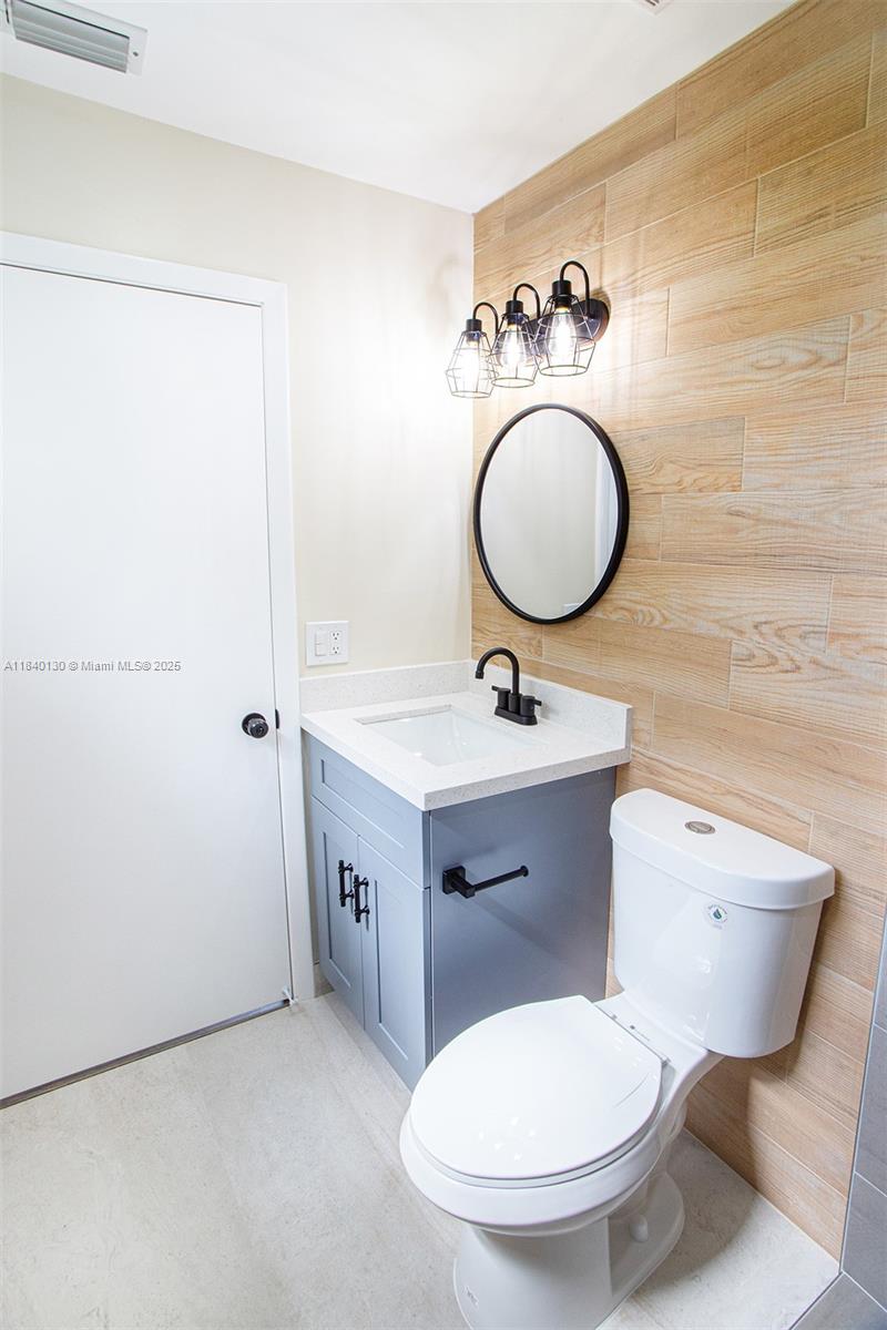 BOCA COVE CONDO - Residential Lease