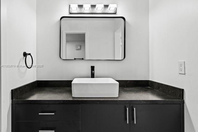 NARANJA LAKES CONDO NO 5 - Residential