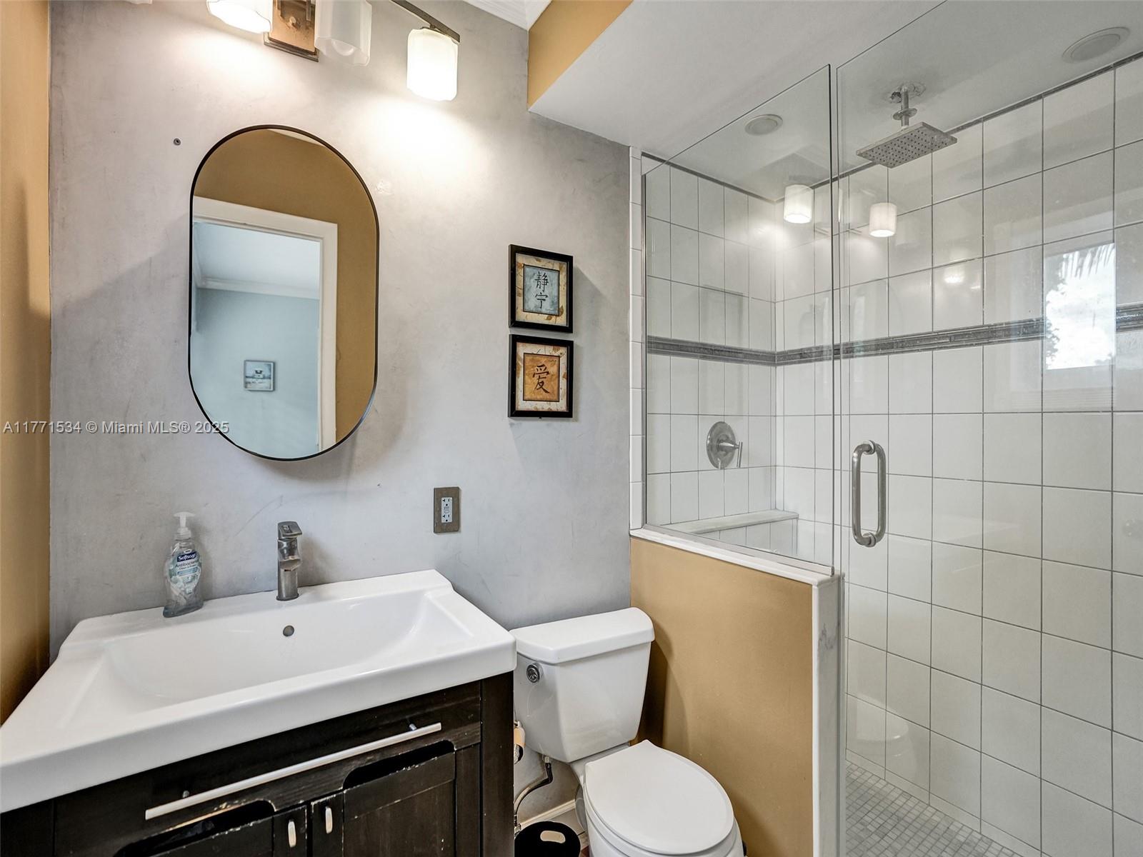 HILLCREST COUNTRY CLUB AP - Residential