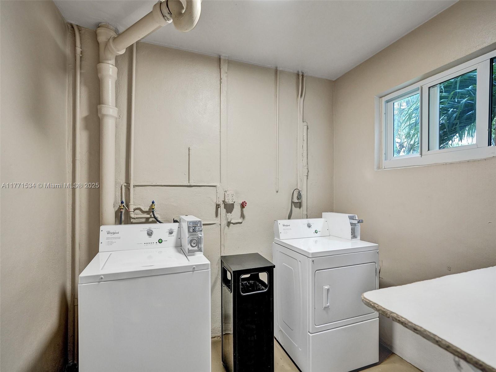 HILLCREST COUNTRY CLUB AP - Residential
