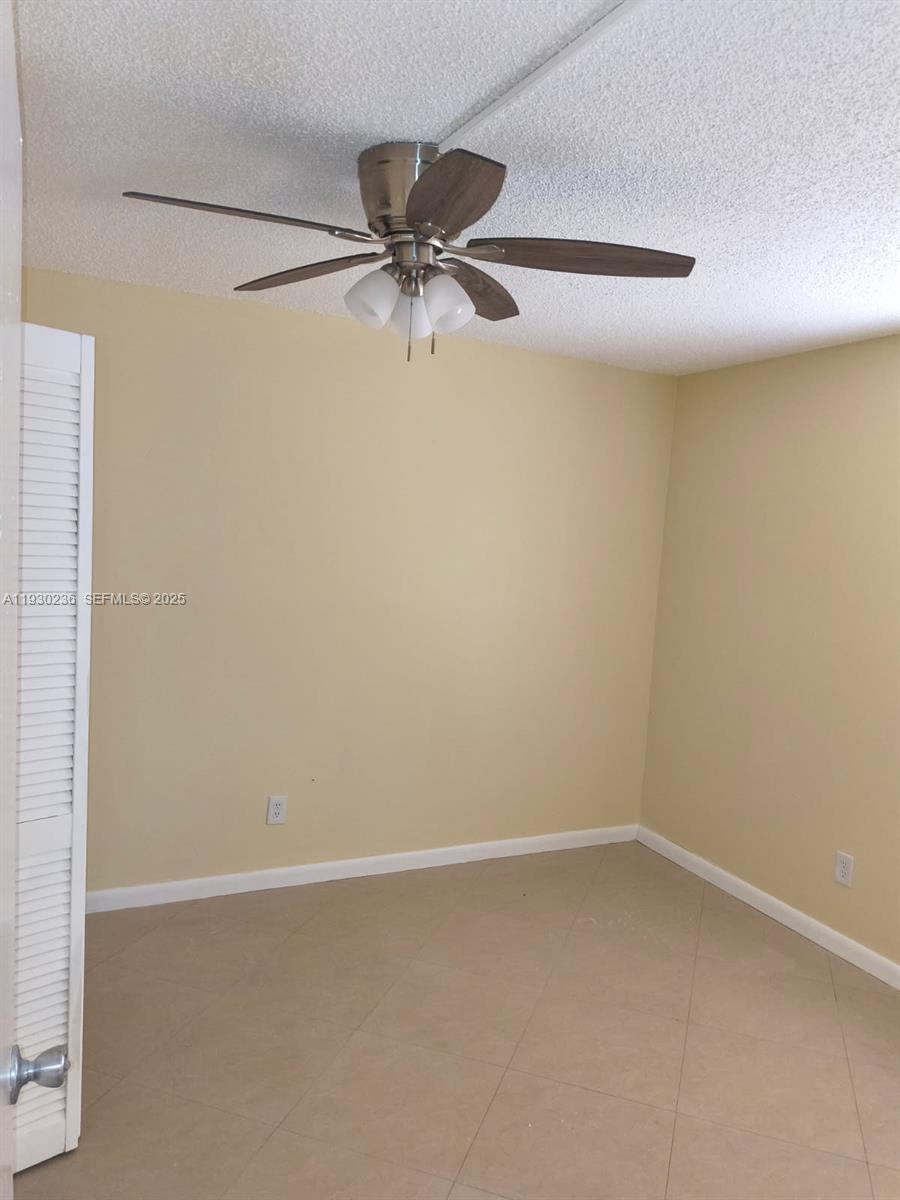 ROYALE GARDENS CONDO - Residential Lease