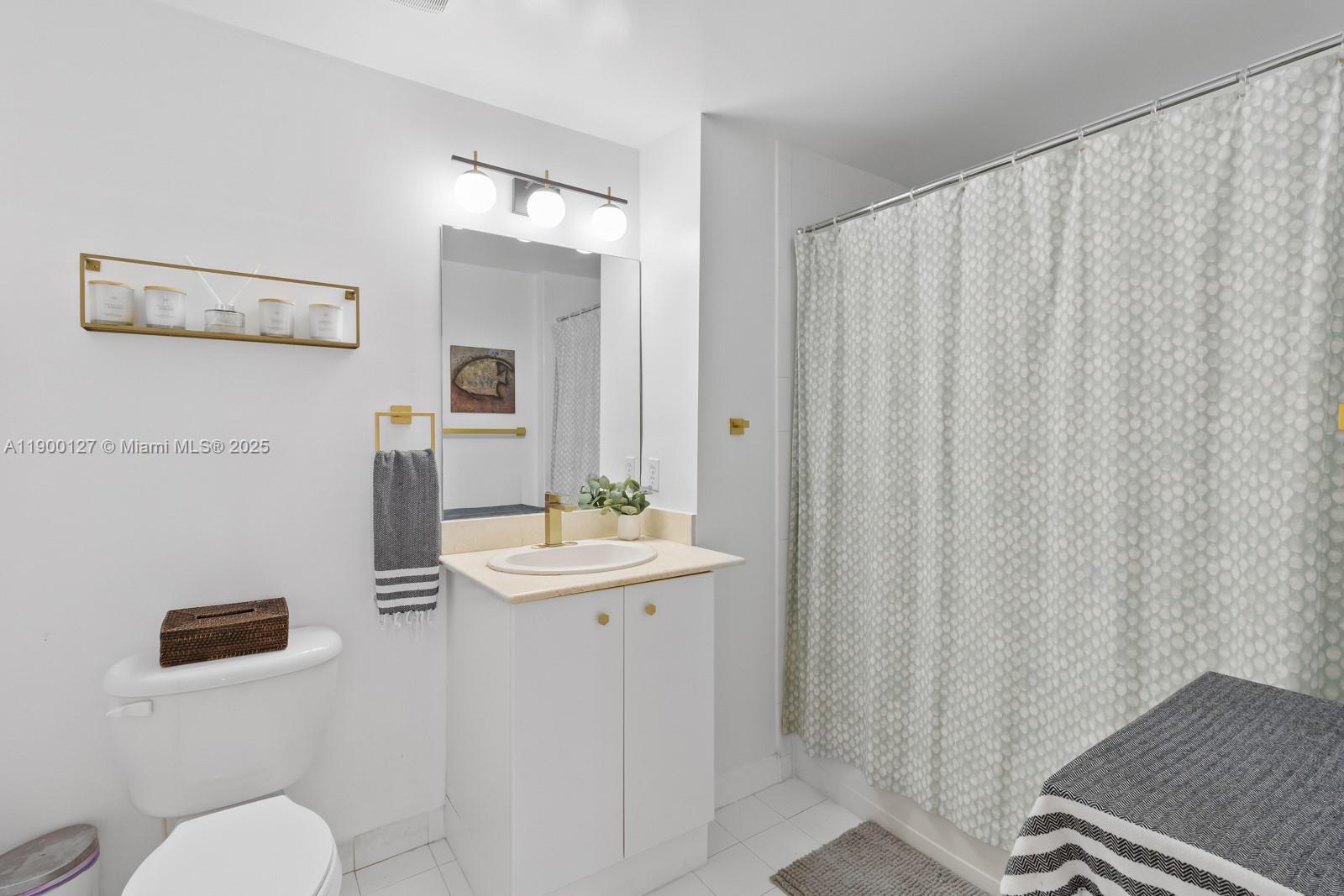 NAUTICA CONDO - Residential