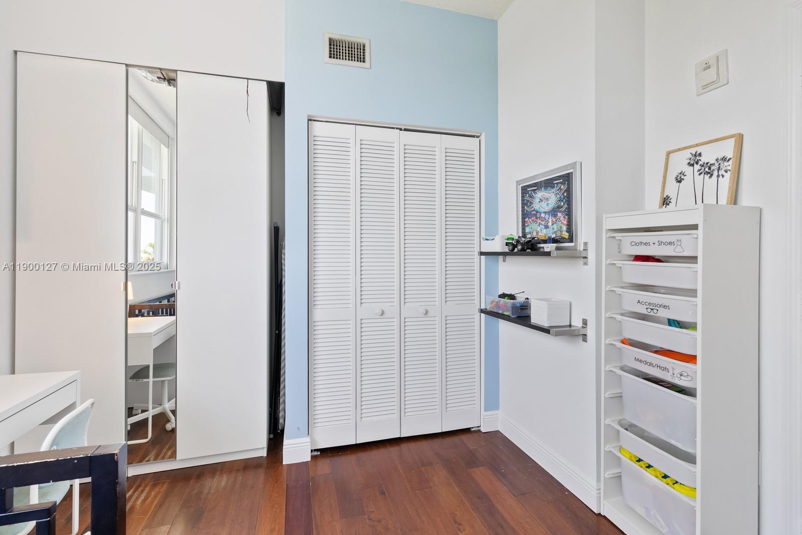 NAUTICA CONDO - Residential