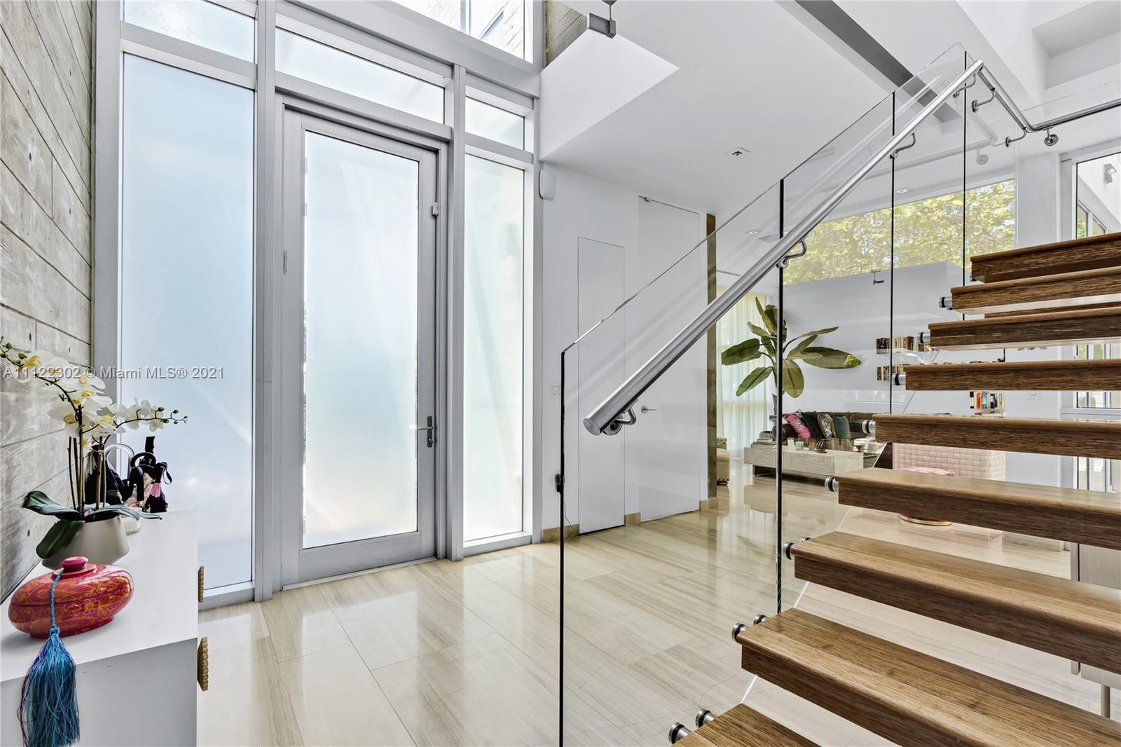 TROPICAL ISLE HOMES SUB 4 - Residential