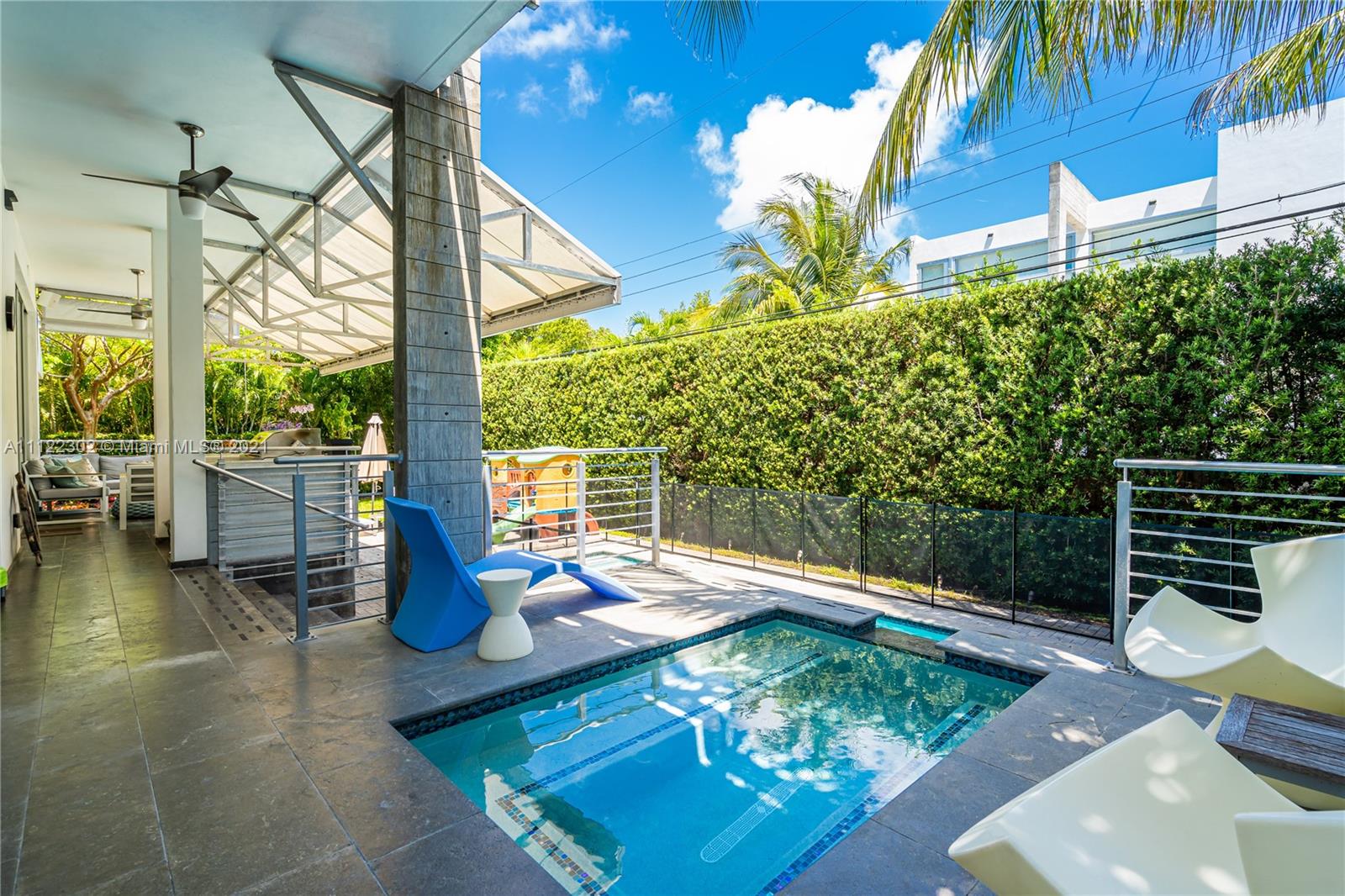 TROPICAL ISLE HOMES SUB 4 - Residential