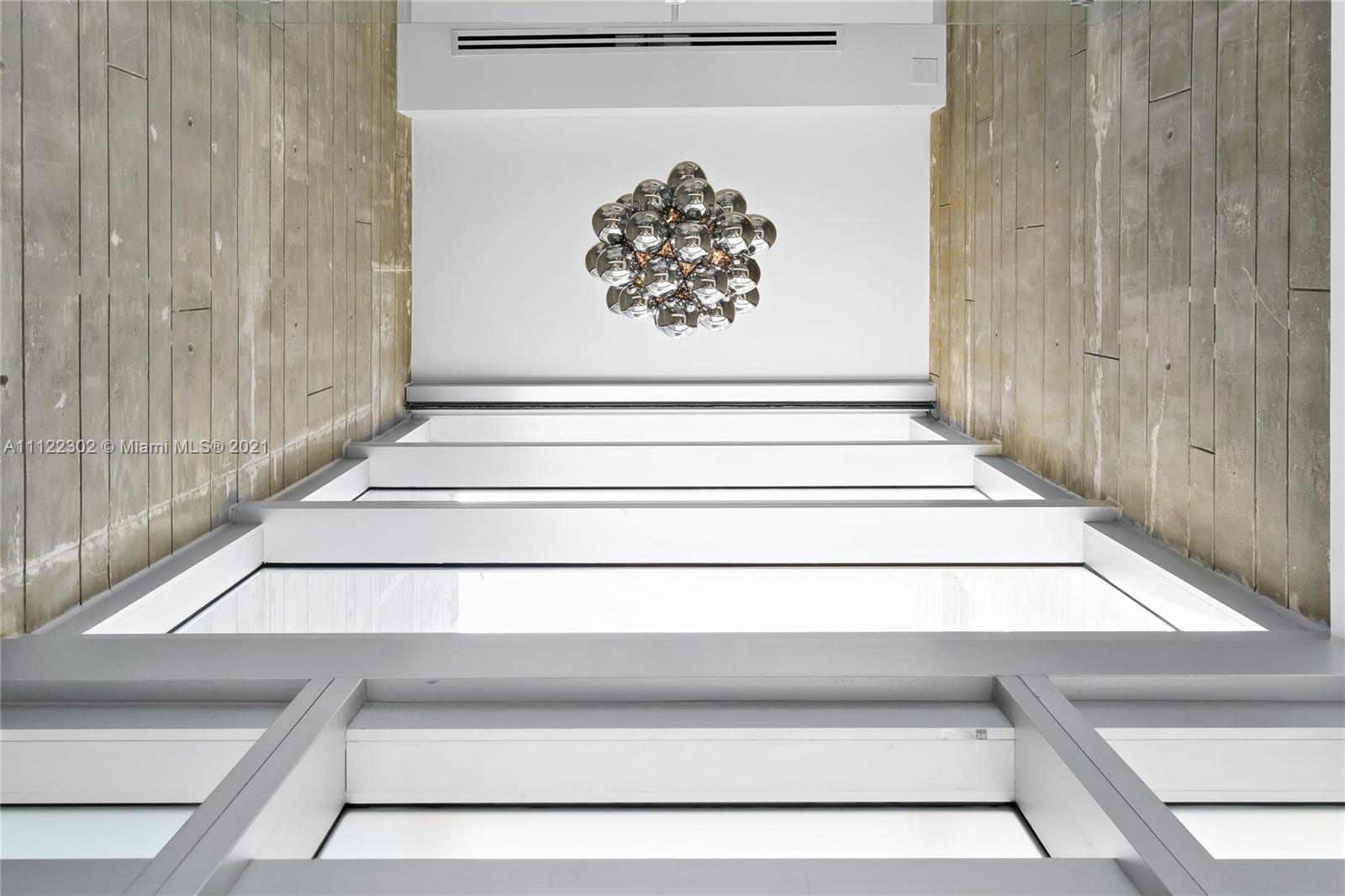 TROPICAL ISLE HOMES SUB 4 - Residential