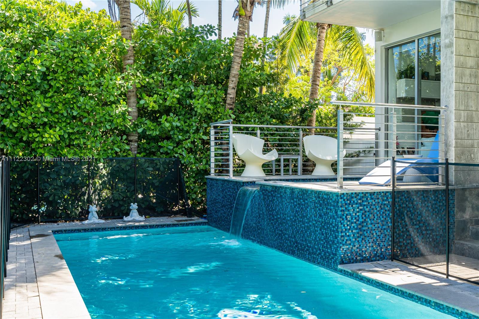 TROPICAL ISLE HOMES SUB 4 - Residential