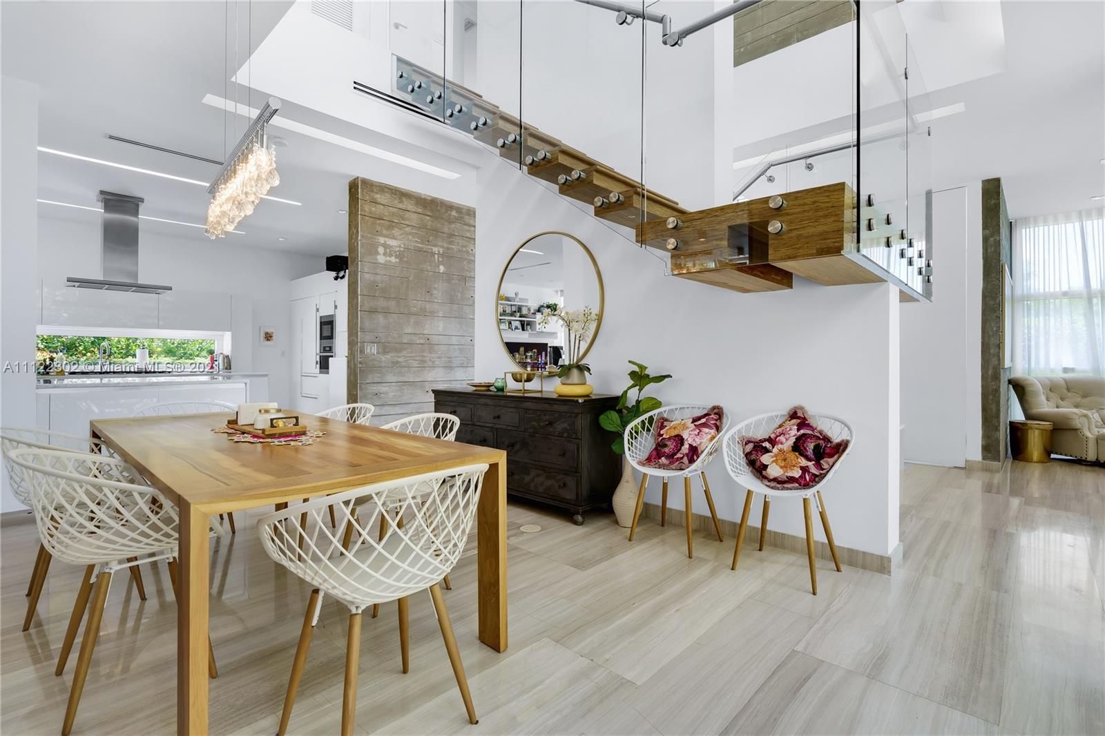 TROPICAL ISLE HOMES SUB 4 - Residential