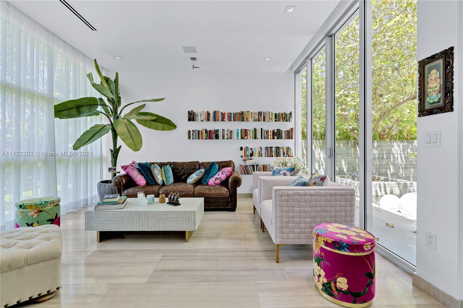 TROPICAL ISLE HOMES SUB 4 - Residential