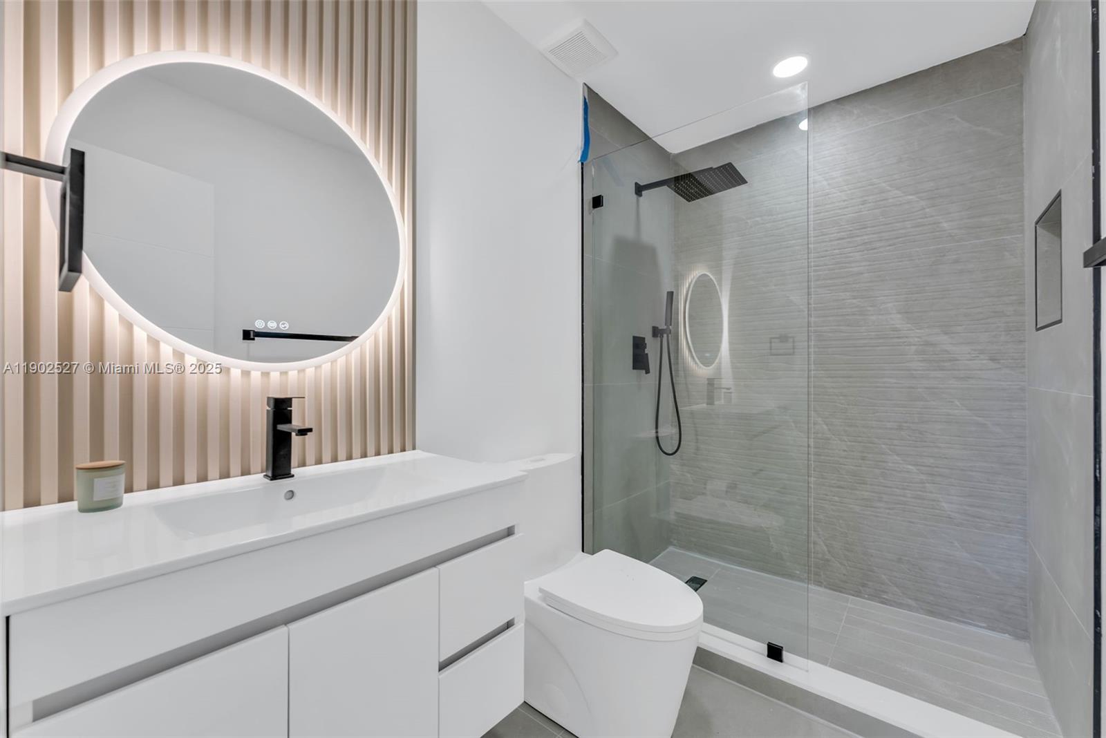 CAROL CITY GDNS 1ST ADDN - Residential