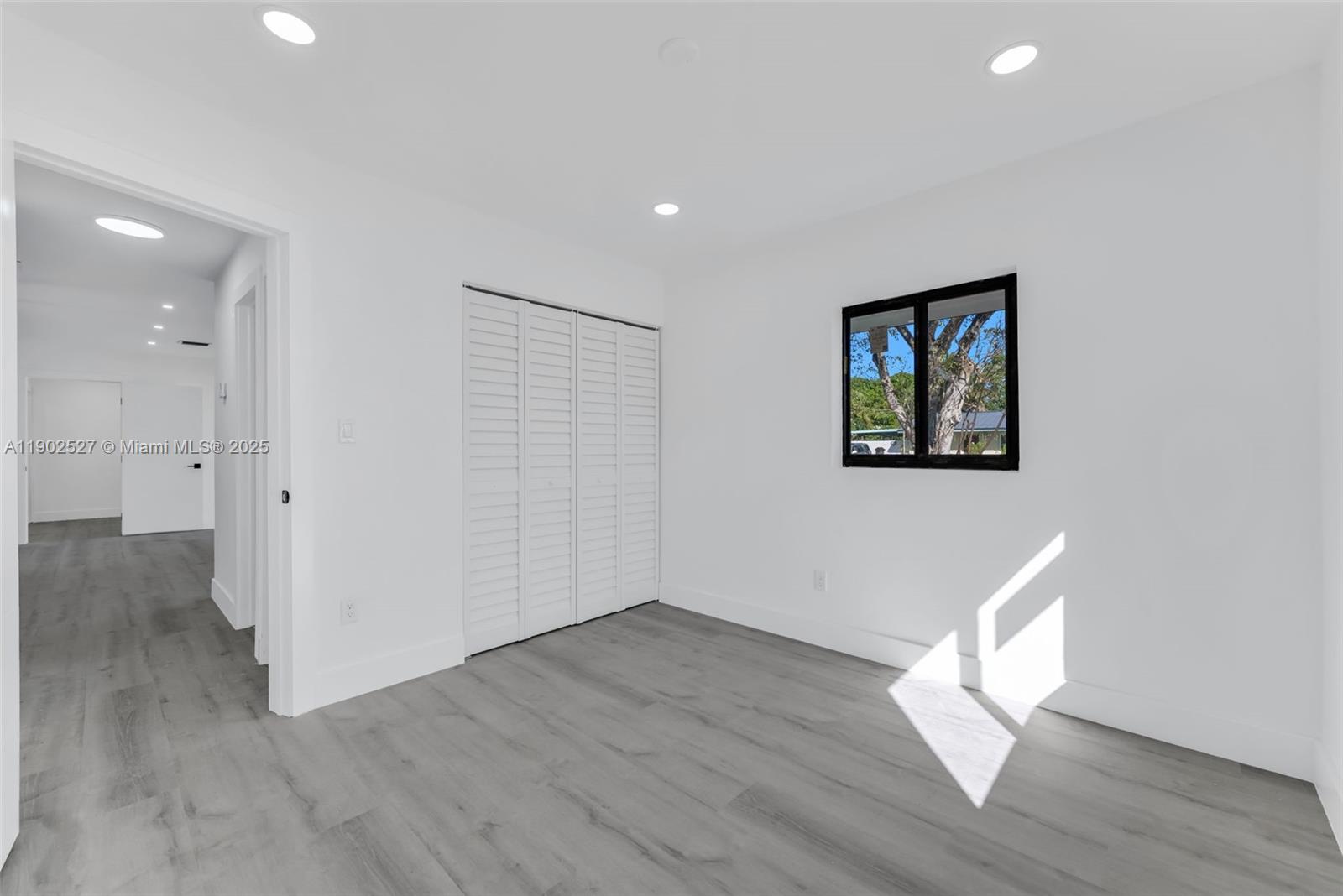 CAROL CITY GDNS 1ST ADDN - Residential