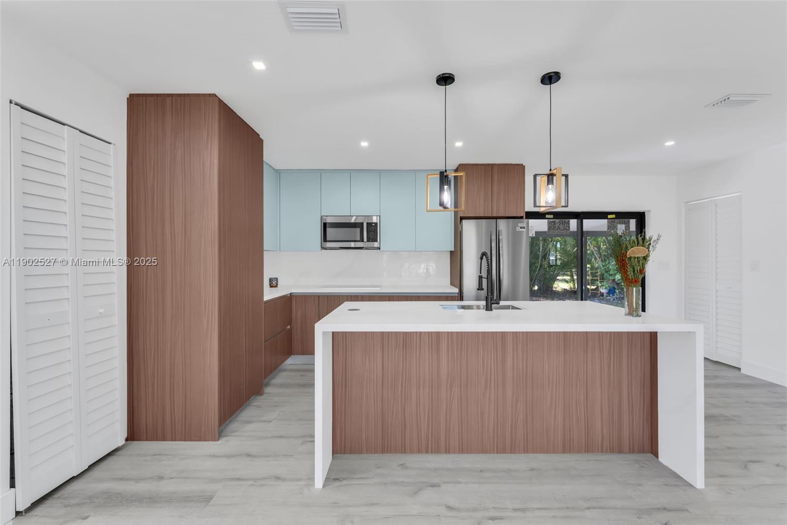 CAROL CITY GDNS 1ST ADDN - Residential