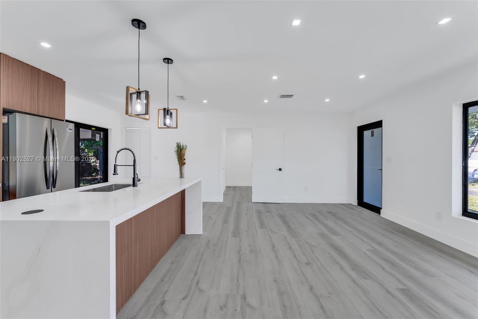 CAROL CITY GDNS 1ST ADDN - Residential