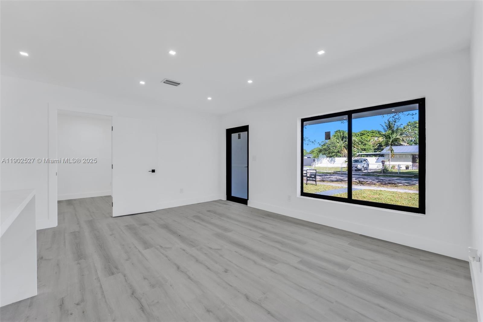 CAROL CITY GDNS 1ST ADDN - Residential