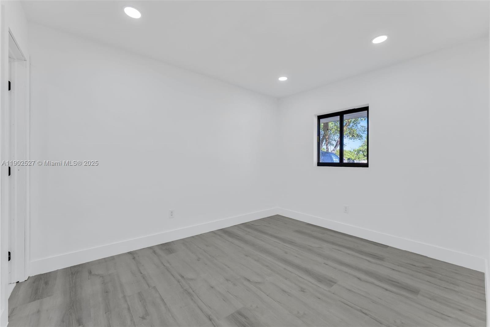 CAROL CITY GDNS 1ST ADDN - Residential