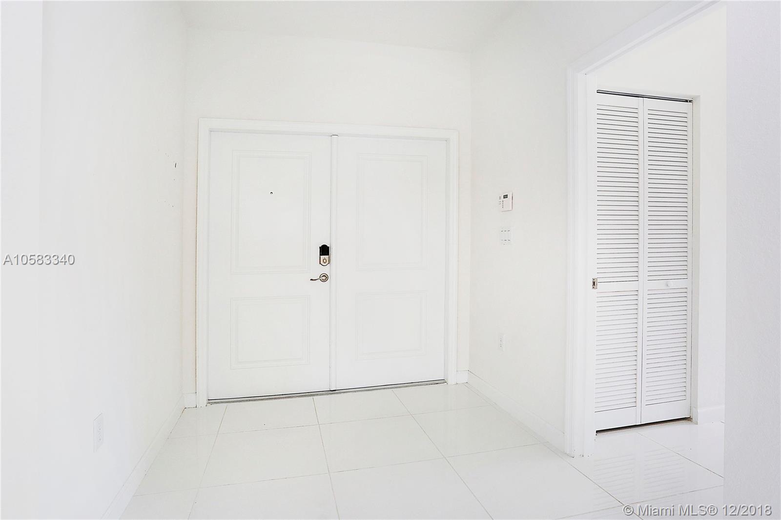 LOS PRADOS - Residential