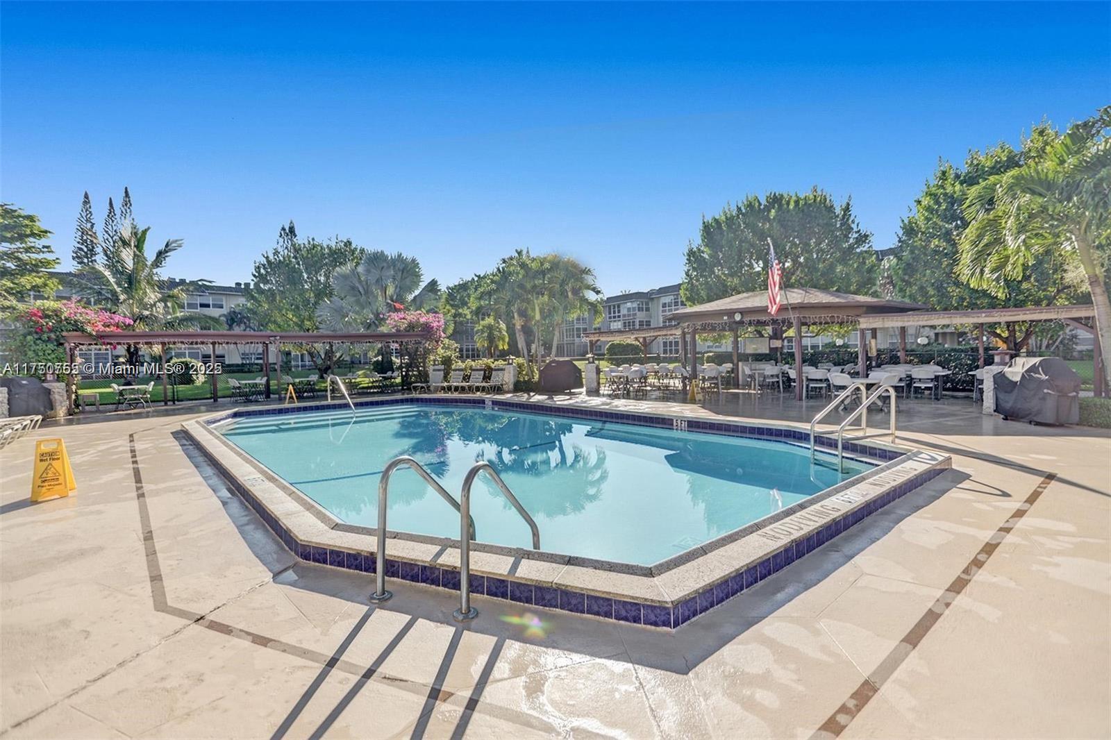 GLADIOLA GARDENS CONDO - Residential