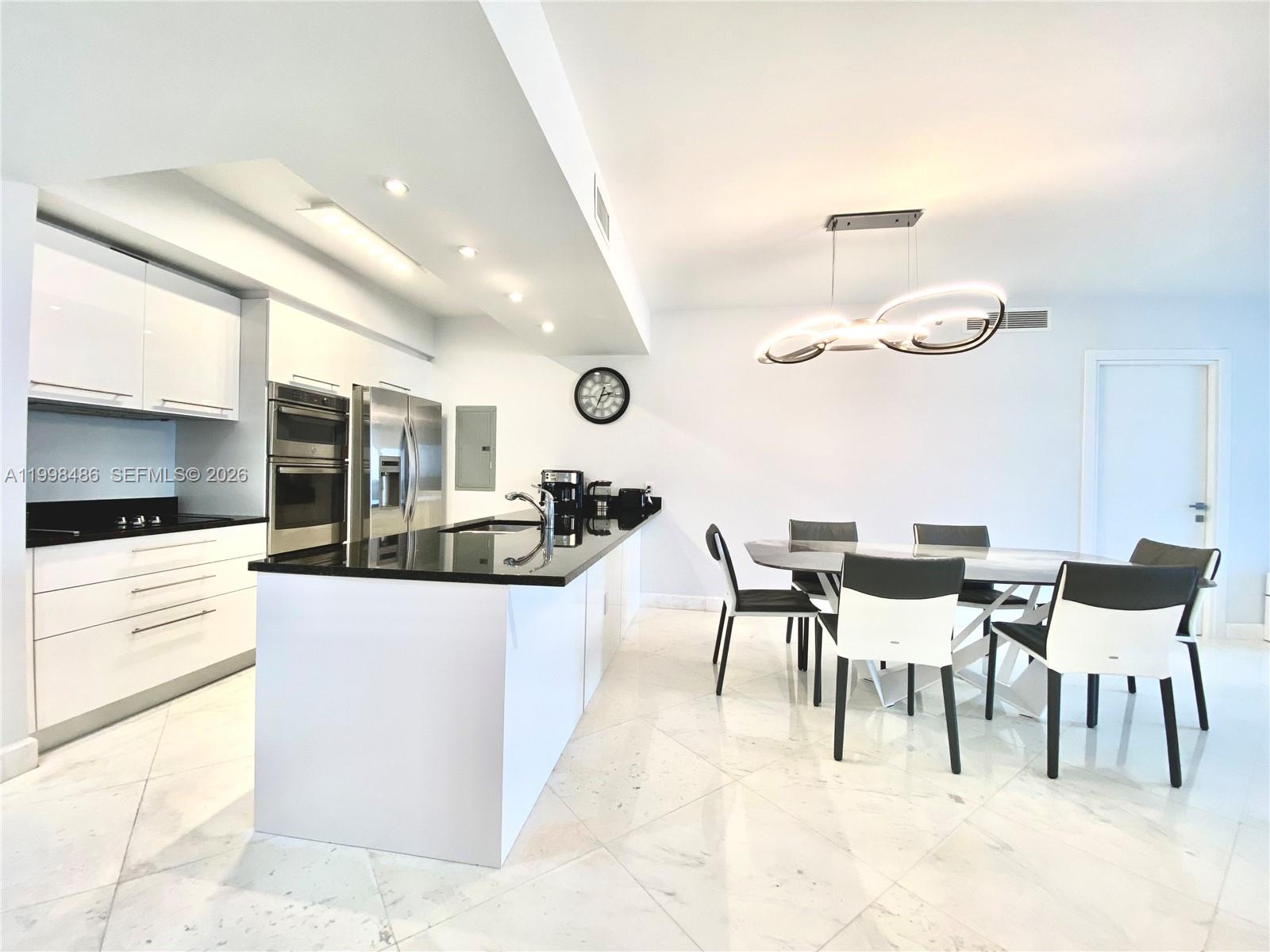 BEACH CLUB TWO CONDO - Residential Lease