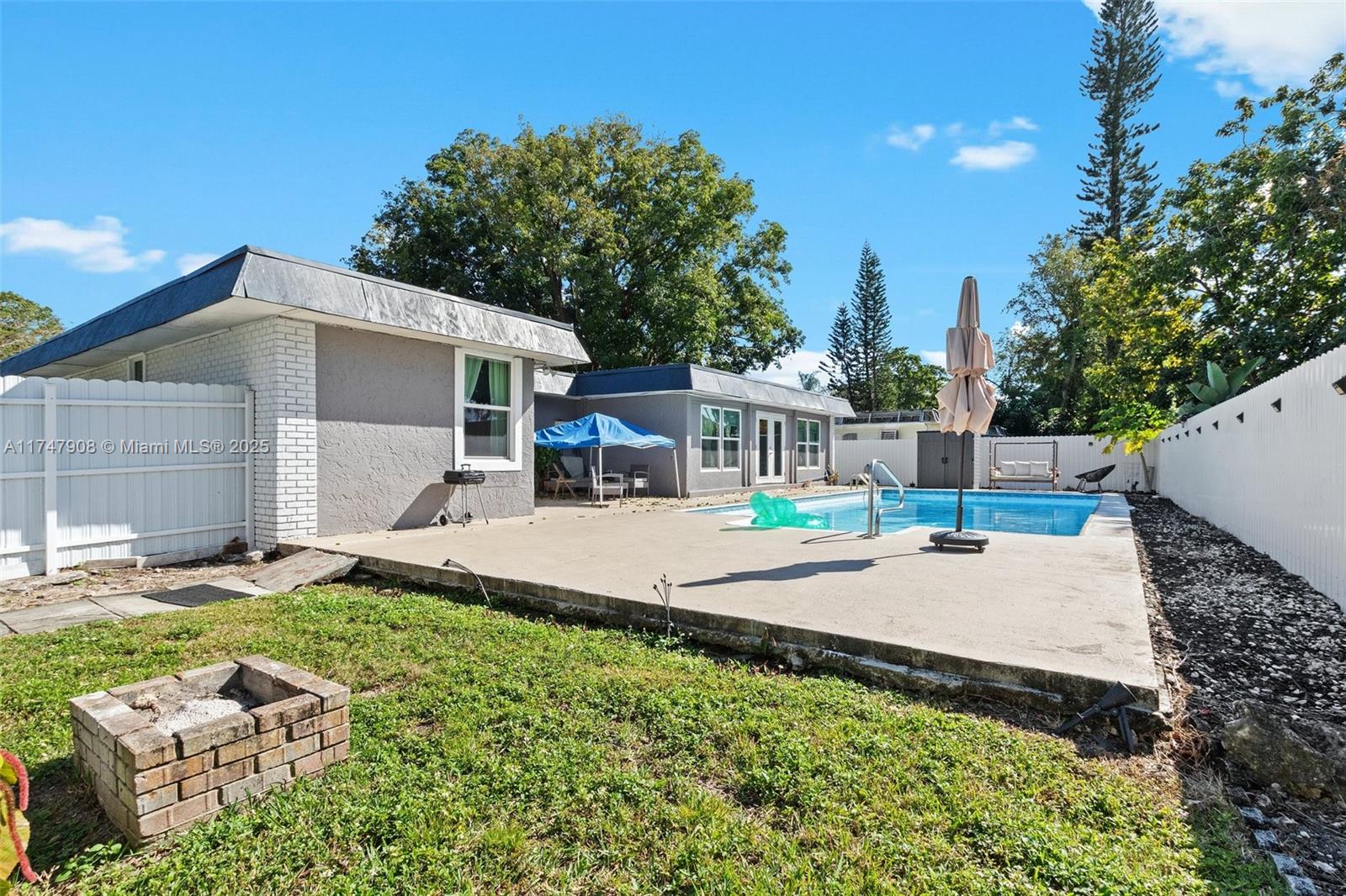 HEATHGATE - Residential