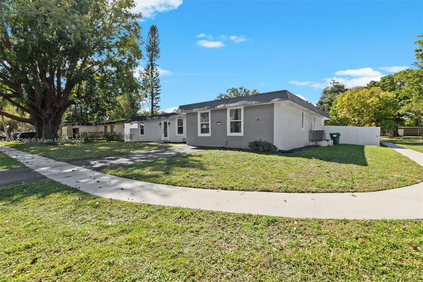 HEATHGATE - Residential