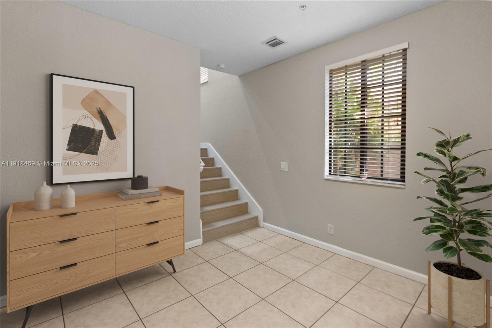 COURTSIDE AT WESTON HILLS - Residential