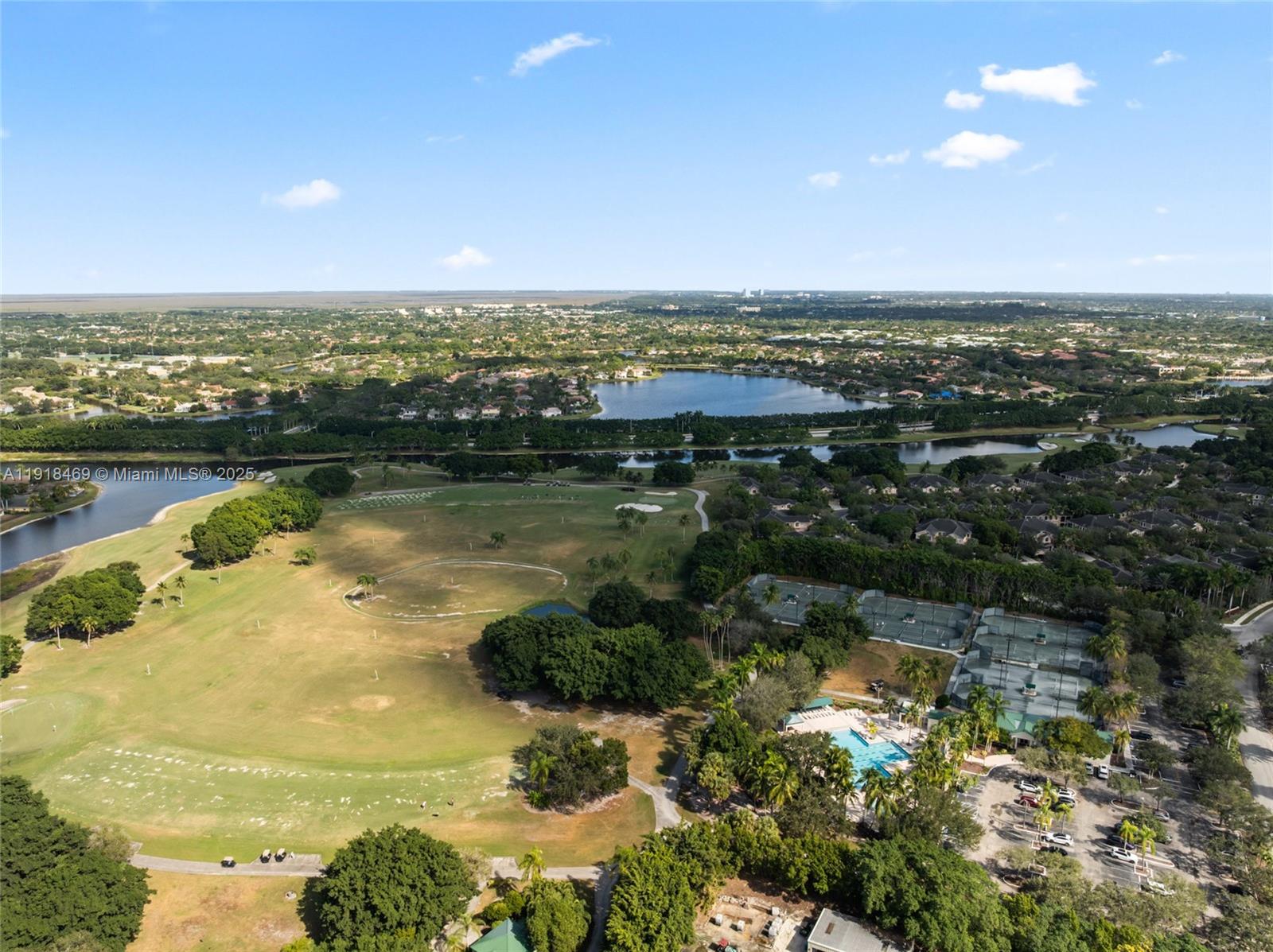 COURTSIDE AT WESTON HILLS - Residential