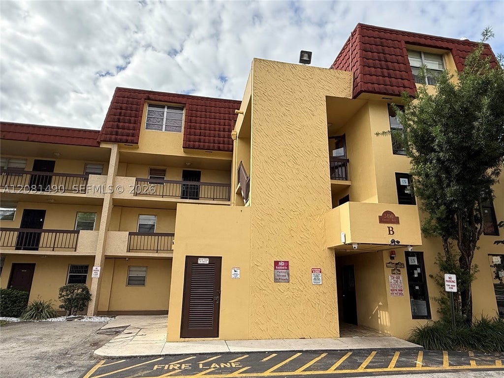 Photo of 3490 Foxcroft Rd #B208, Miramar, FL 33025 (MLS # A12081490)
