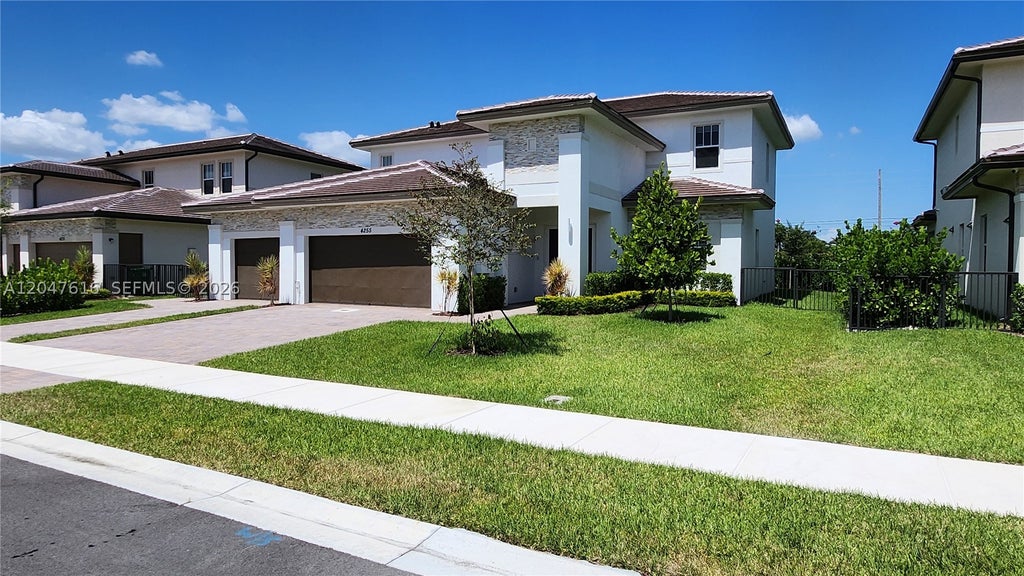 Photo of 4255 SW 123rd Ter, Davie, FL 33330 (MLS # A12047616)