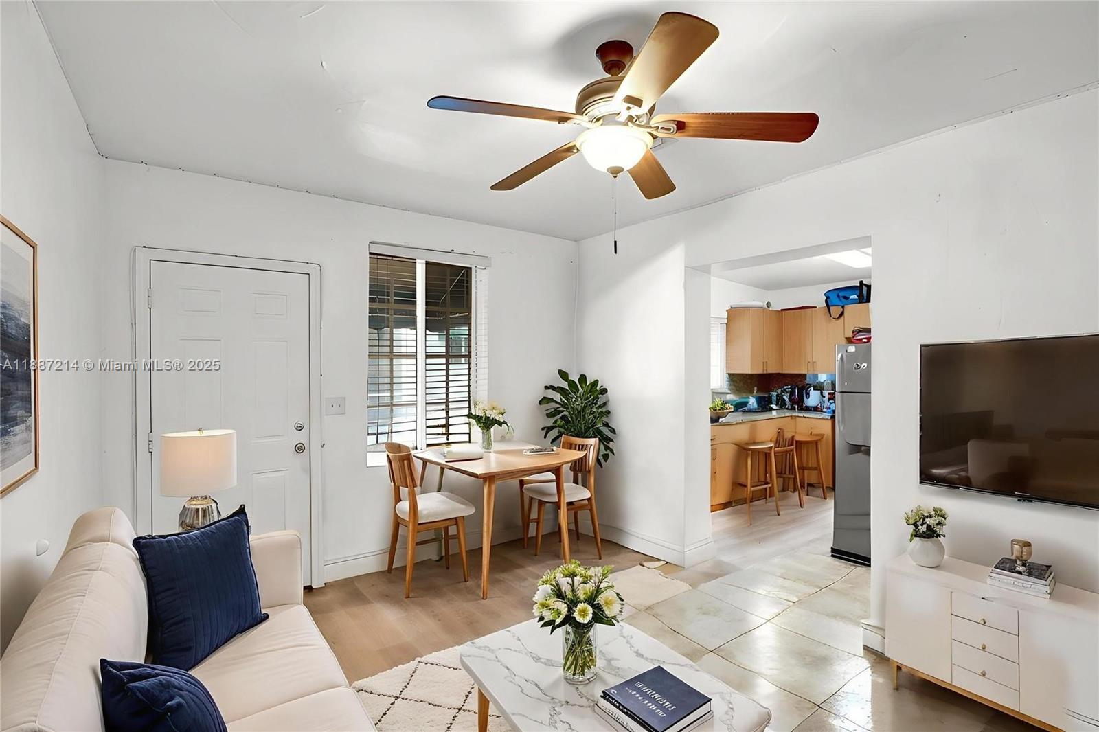 AMD PLAT OF SUNSET LAKE S - Residential