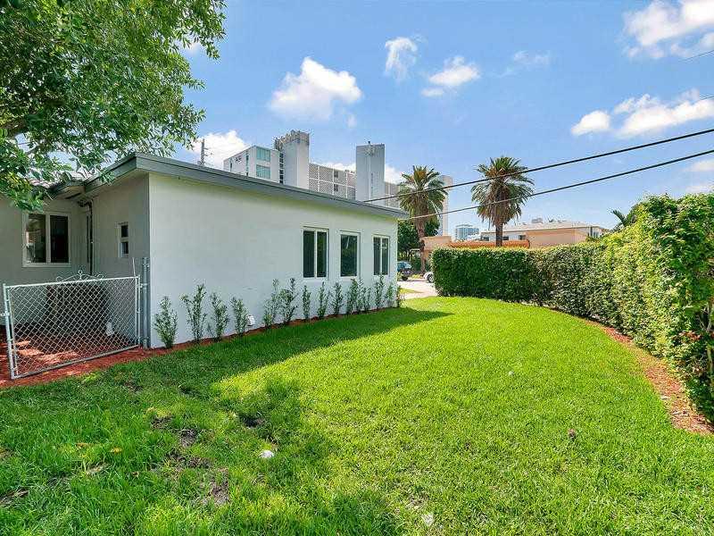 ISLE OF NORMANDY MIAMI VI - Residential