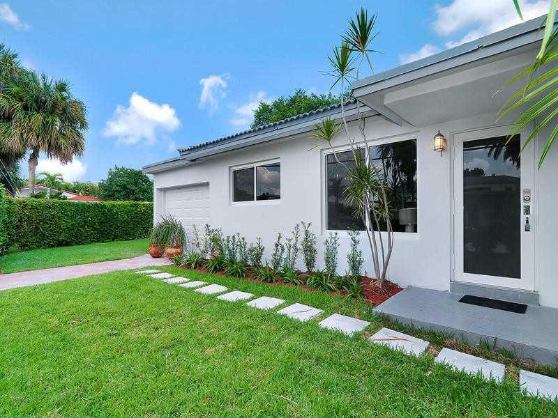 ISLE OF NORMANDY MIAMI VI - Residential