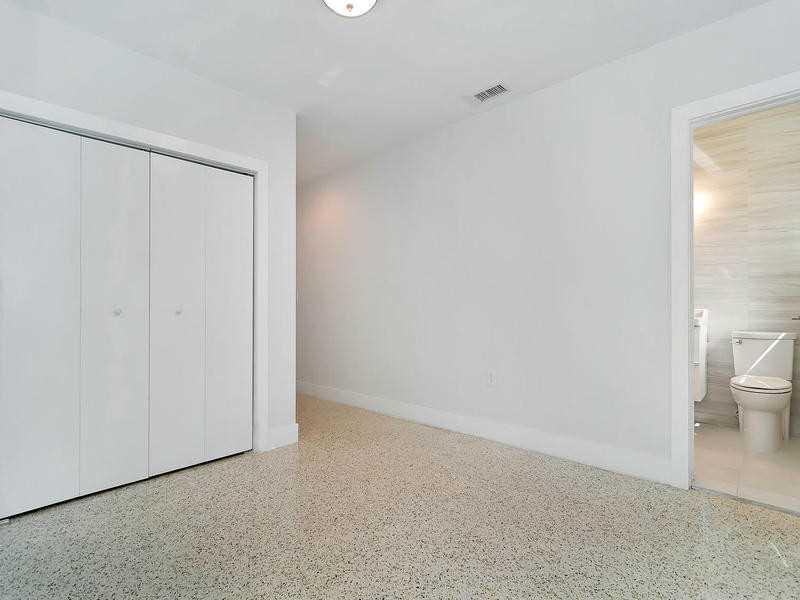 ISLE OF NORMANDY MIAMI VI - Residential